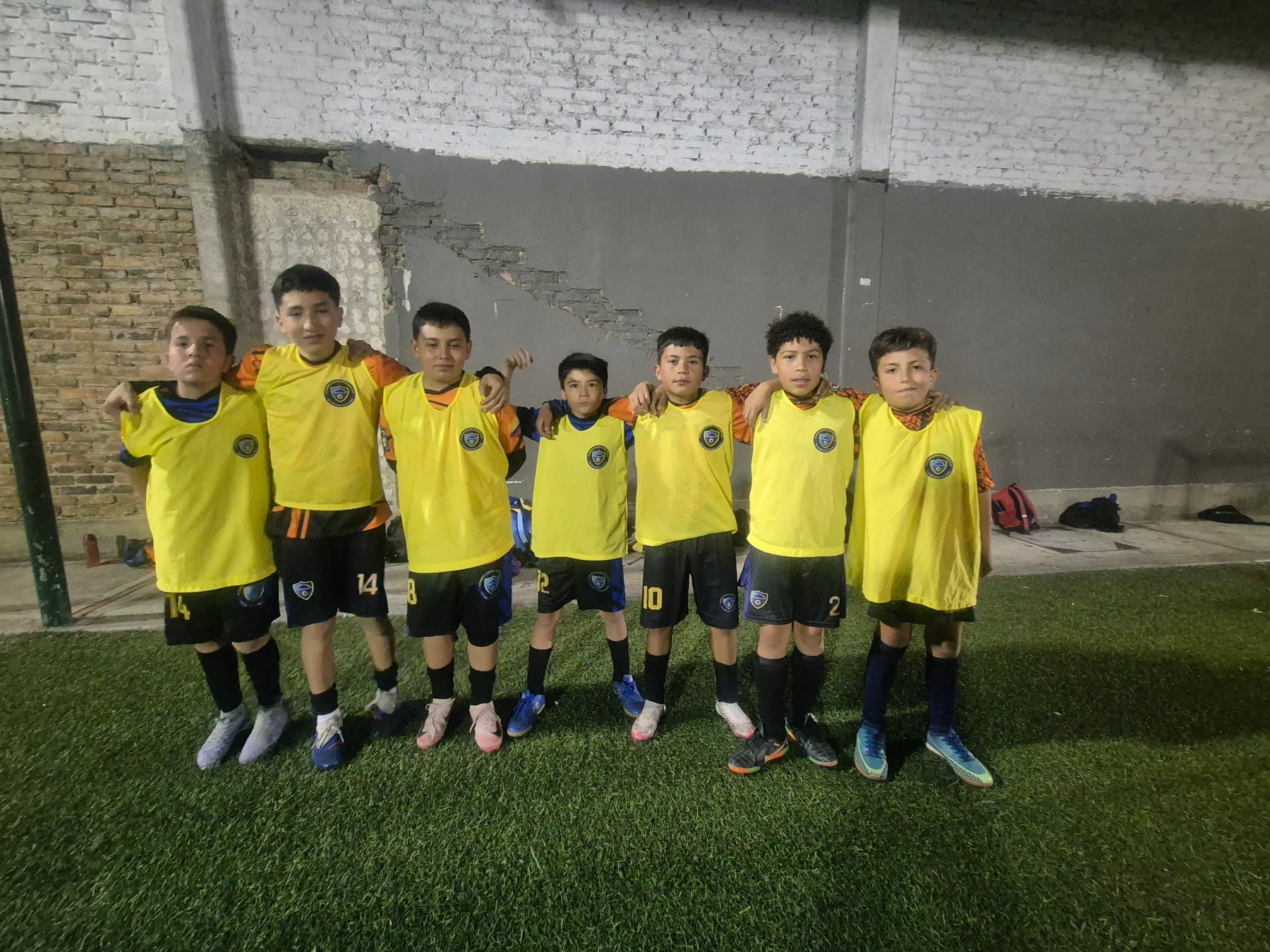 ESCUELA DE FUTBOL ESTUDIANTES JR